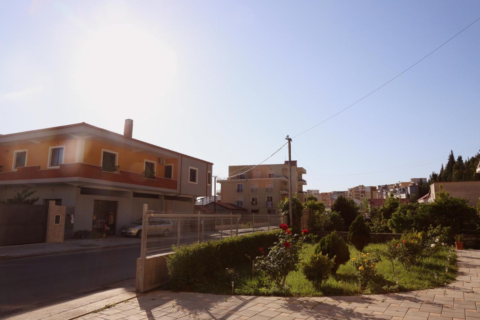 Rajmonda Apartament