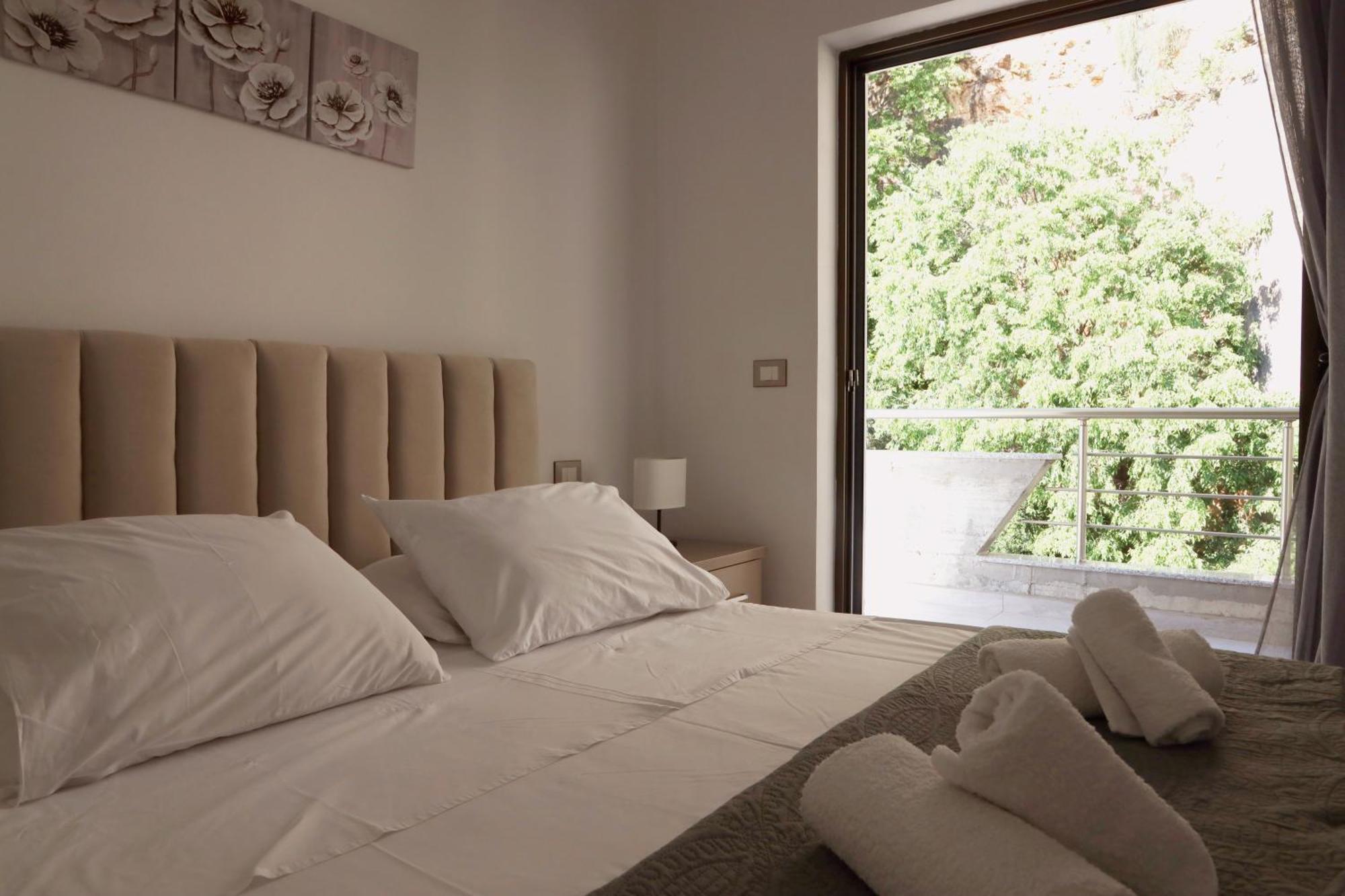 Rajmonda Apartament *